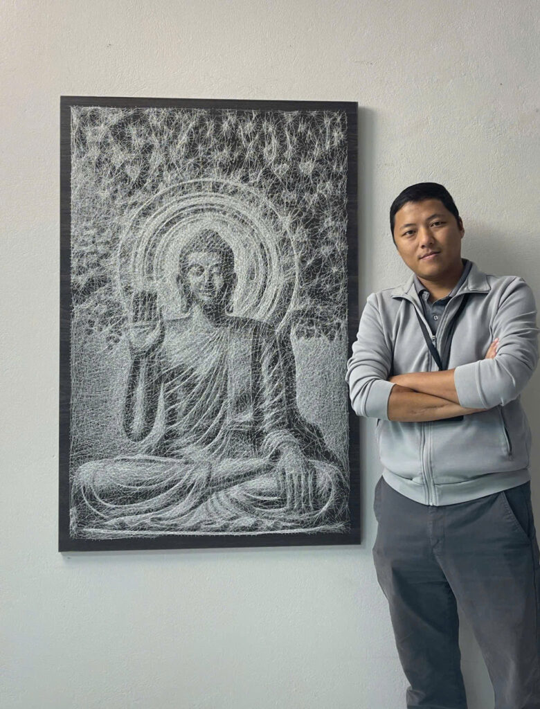Tranh dây chân dung đinh chỉ